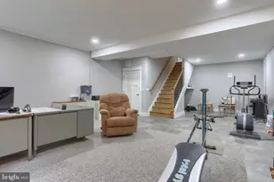 82 S Village Cir, Palmyra, PA 17078 - Photo 36