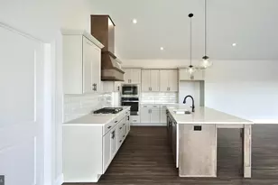 604 Lilliana Dr, Lebanon, PA 17046 - Photo 12