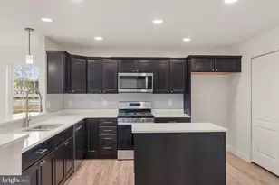 02 Jasmine Dr, Lebanon, PA 17042 - Photo 2