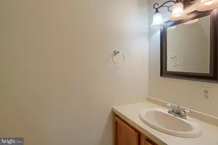 802 Cambridge Ct, Palmyra, PA 17078 - Photo 12