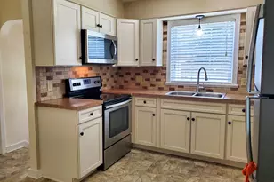 216 W Chestnut St, Cleona, PA 17042 - Photo 12