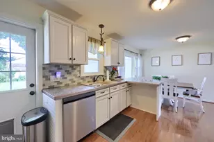 207 W Walnut St, Cleona, PA 17042 - Photo 14