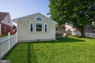 207 W Walnut St, Cleona, PA 17042 - Photo 32