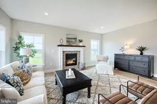 524 Winding Creek Blvd, Annville, PA 17003 - Photo 4