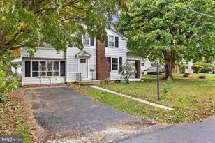 814 Rex Ave, Lebanon, PA 17042 - Photo 2