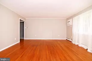 716 E Maple St, Lebanon, PA 17046 - Photo 8