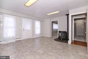 716 E Maple St, Lebanon, PA 17046 - Photo 32