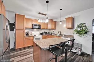 33 N 10th St, Lebanon, PA 17046 - Photo 8