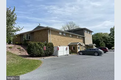 120 S Tan Street, Fredericksburg, PA 17026 - Photo 2