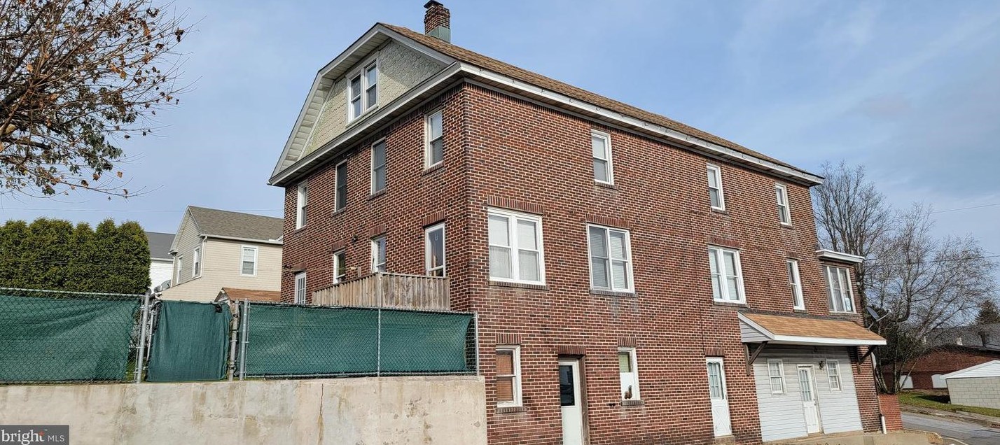 504 Hemlock St, Freeland, PA 18224