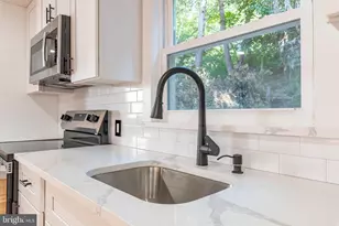 305 Parsonage St, Pittston, PA 18640 - Photo 14