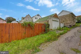 635 Vine St, Freeland, PA 18224 - Photo 50