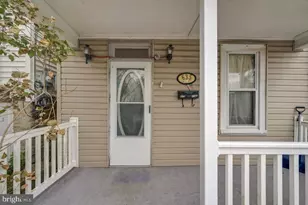 635 Vine St, Freeland, PA 18224 - Photo 4