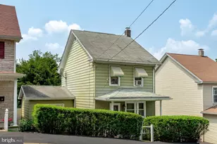 756 Seybert St, Hazleton, PA 18201 - Photo 2