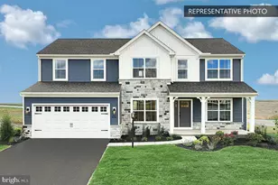 2465 E Venisa Dr, Hazle Township, PA 18201 - Photo 1