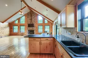 125 Pebble Beach Dr, Hazleton, PA 18202 - Photo 18