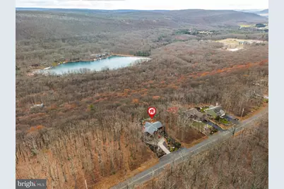 720 Turnberry Lane, Hazleton, PA 18202 - Photo 4