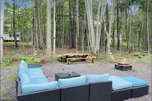 72 E Creek View Dr, Gouldsboro, PA 18424 - Photo 4