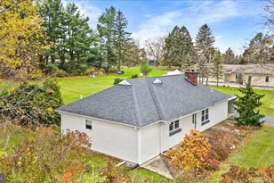 1215 Country Club Rd, Clarks Summit, PA 18411 - Photo 6