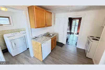 6 Fern Ave, Carbondale, PA 18407 - Photo 12