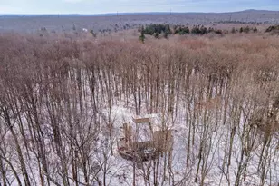 178 Cardinal Dr, Gouldsboro, PA 18424 - Photo 2