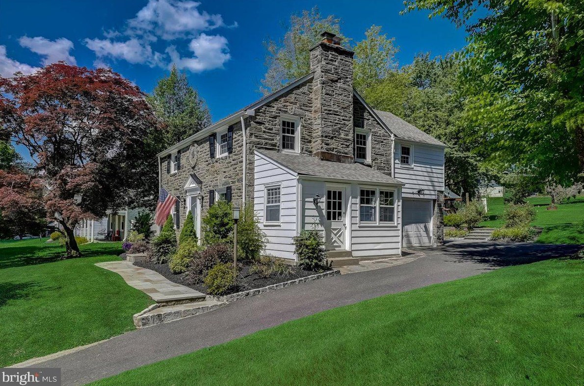 546 Baeder Rd, Meadowbrook, PA 19046-1554