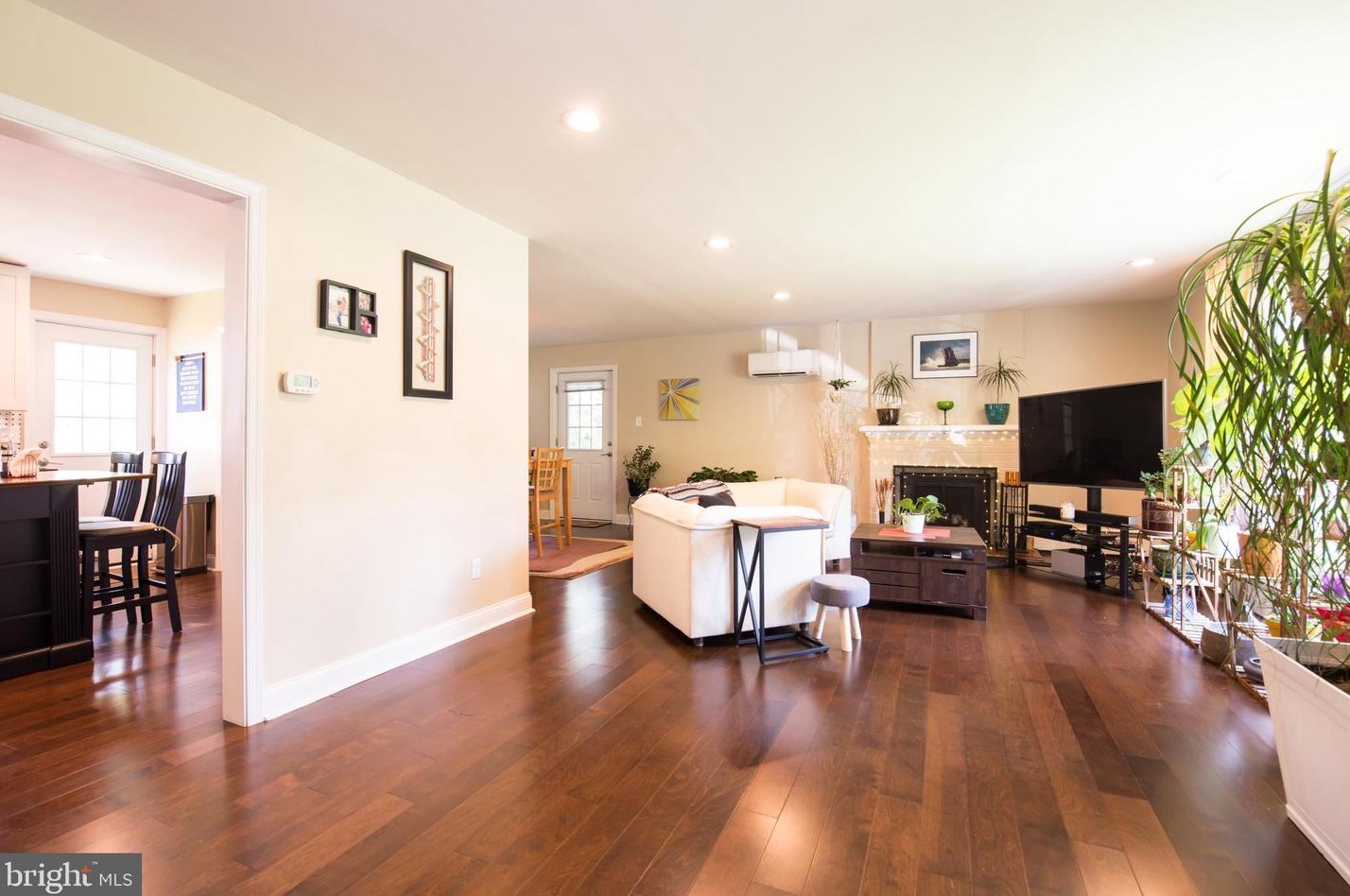 7903 Knox Rd, Ardsley, PA 19038-7216