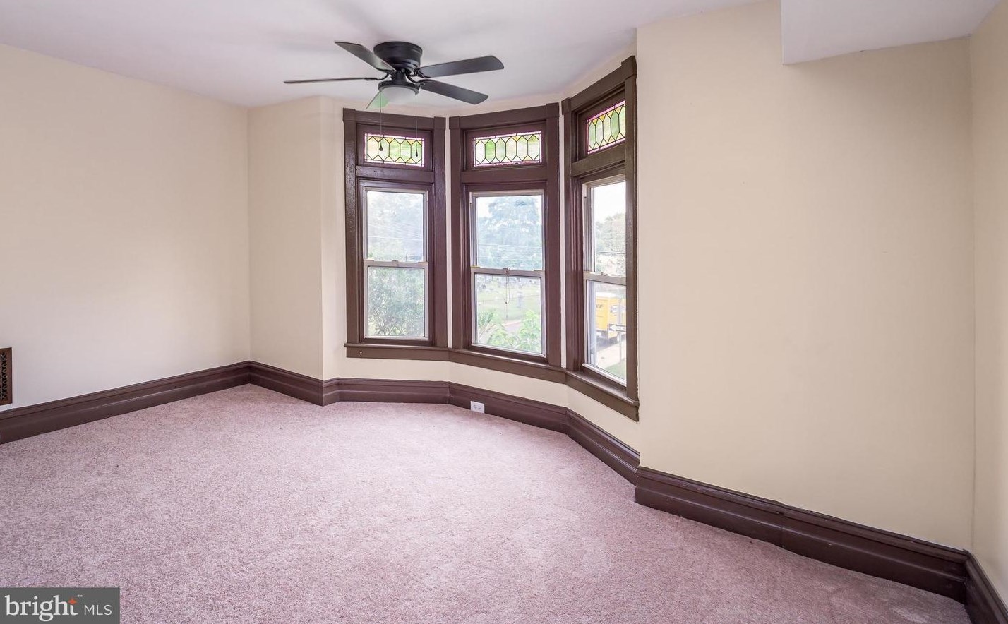 352 Spruce St, Pottstown PA  19464-5340 exterior