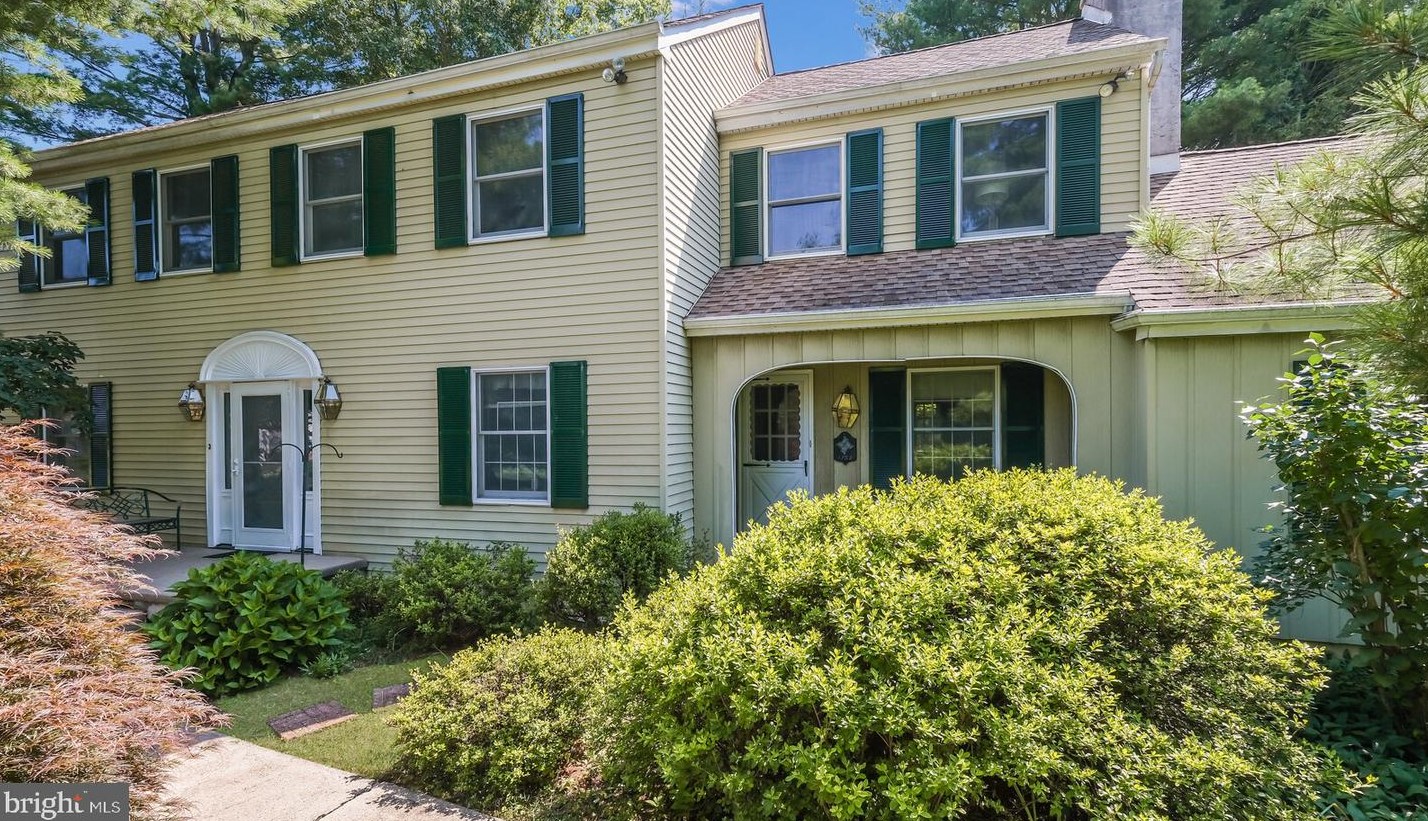 390 Cedar Hill Rd, Prospectville, PA 19002