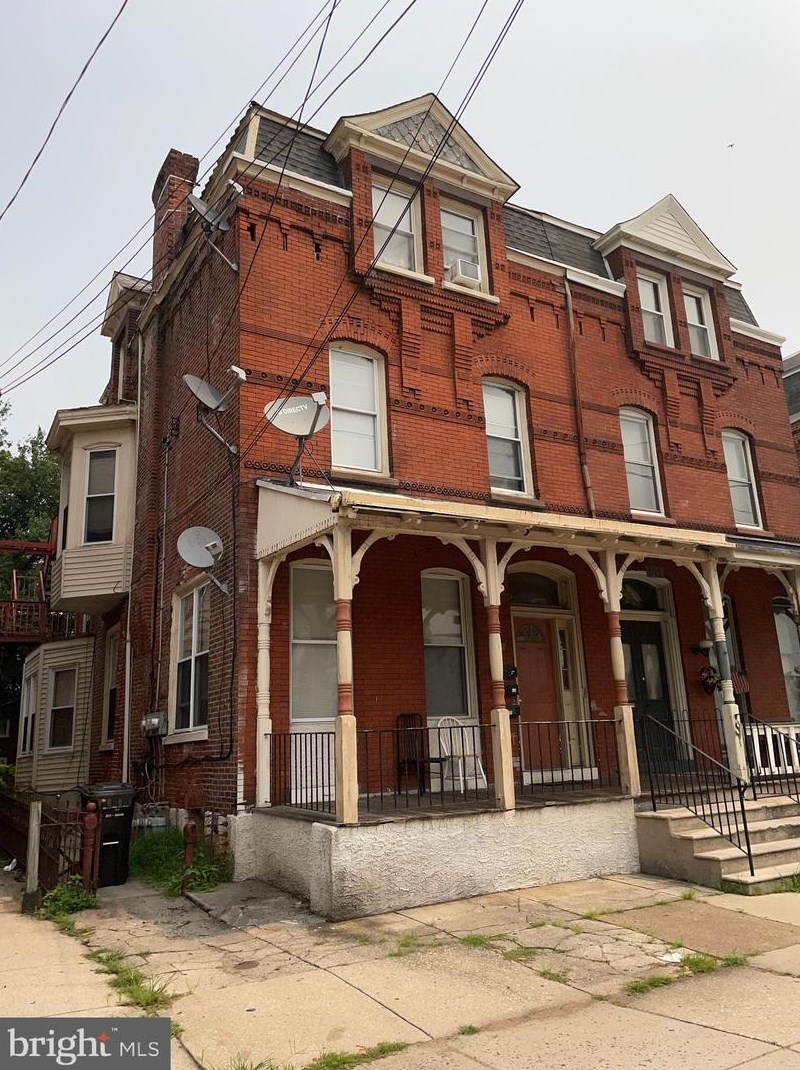 619 W Main St, Norristown, PA 19401
