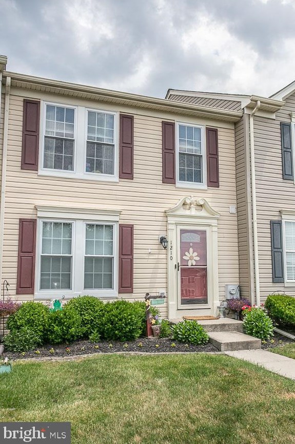 1210 Pin Oak Dr, Perkiomenville, PA 18074