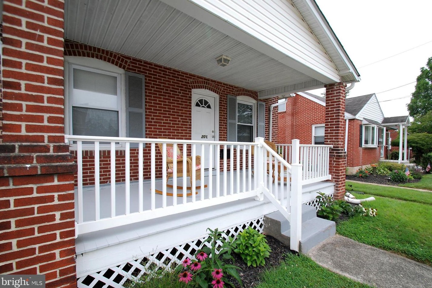 20 Howard St, Pottstown, PA 19464-6702