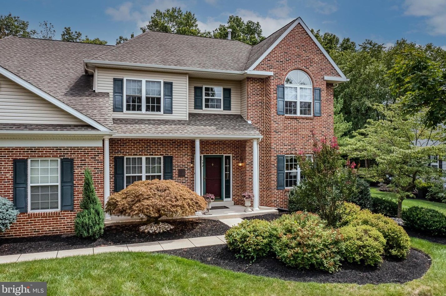 102 Wordsworth Ln, North Wales, PA 19454-1633