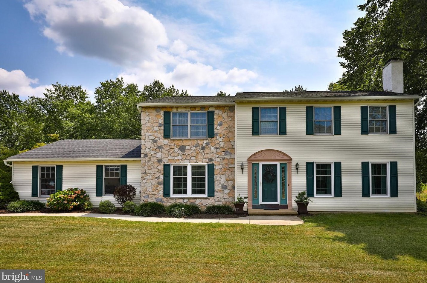 21 Mclaughlin Ln, Limerick, PA 19468