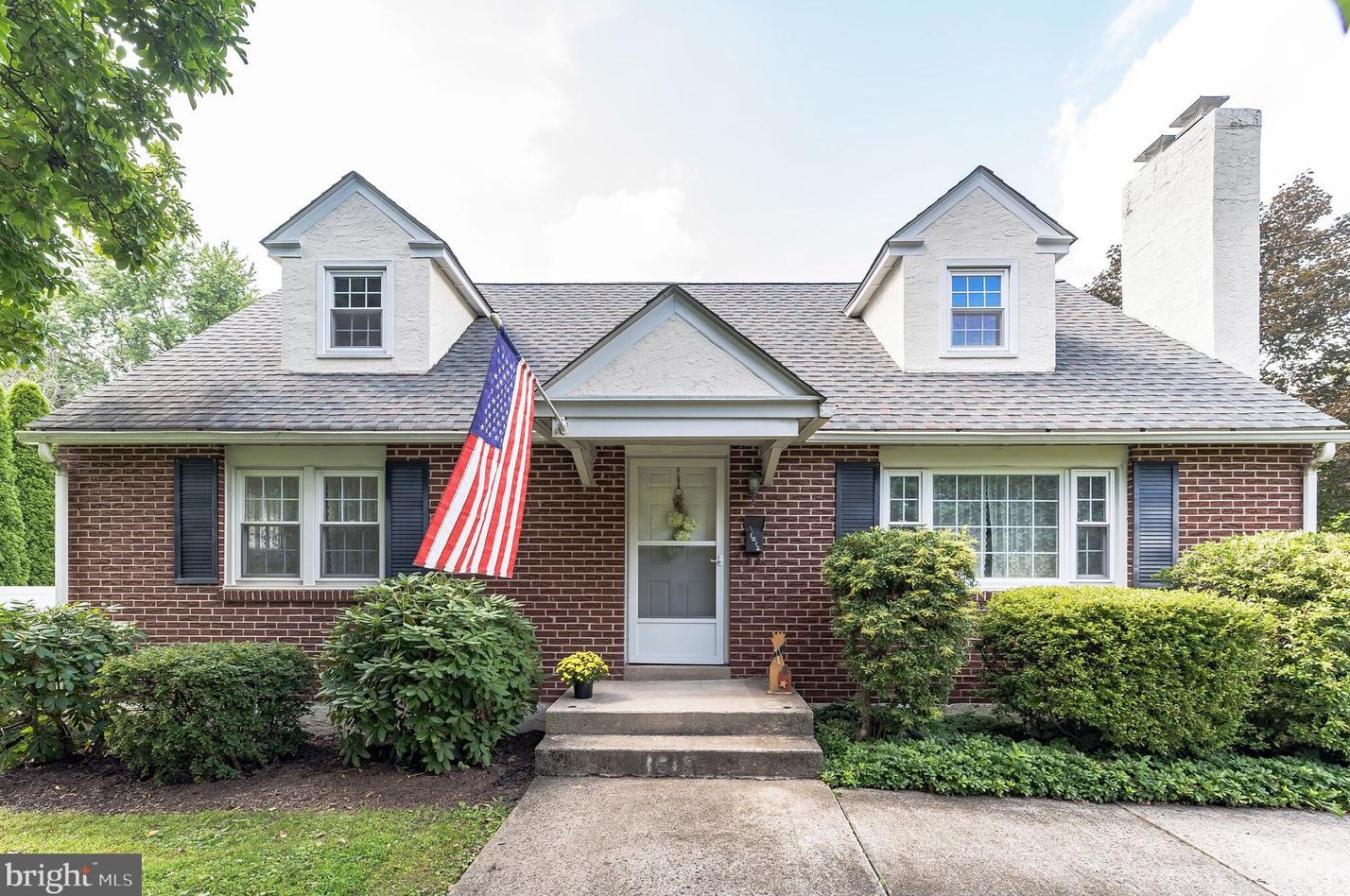 1012 Church St, North Wales, PA 19454-2929
