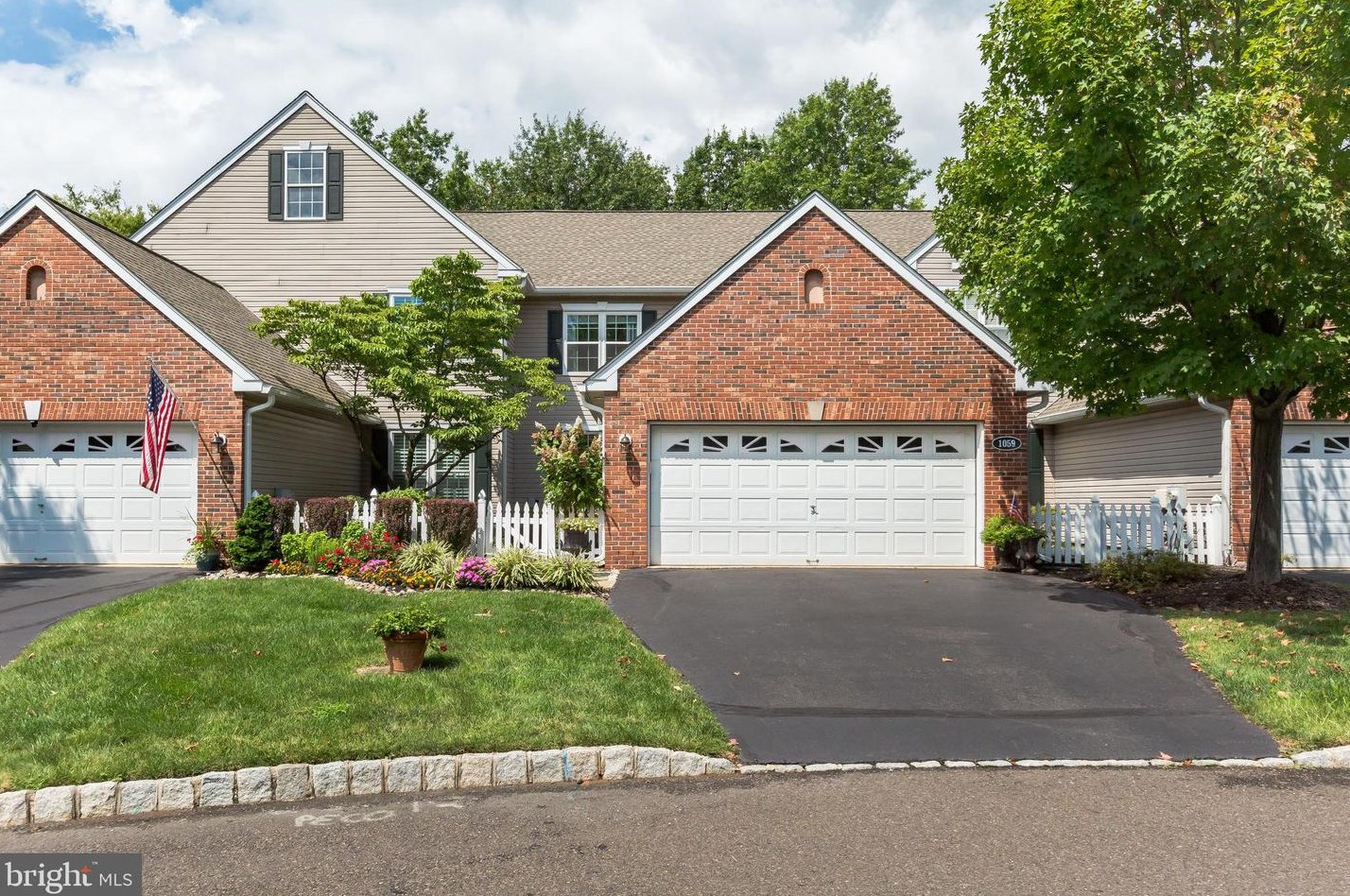 1059 Kinghorn Cir, Prospectville, PA 19002