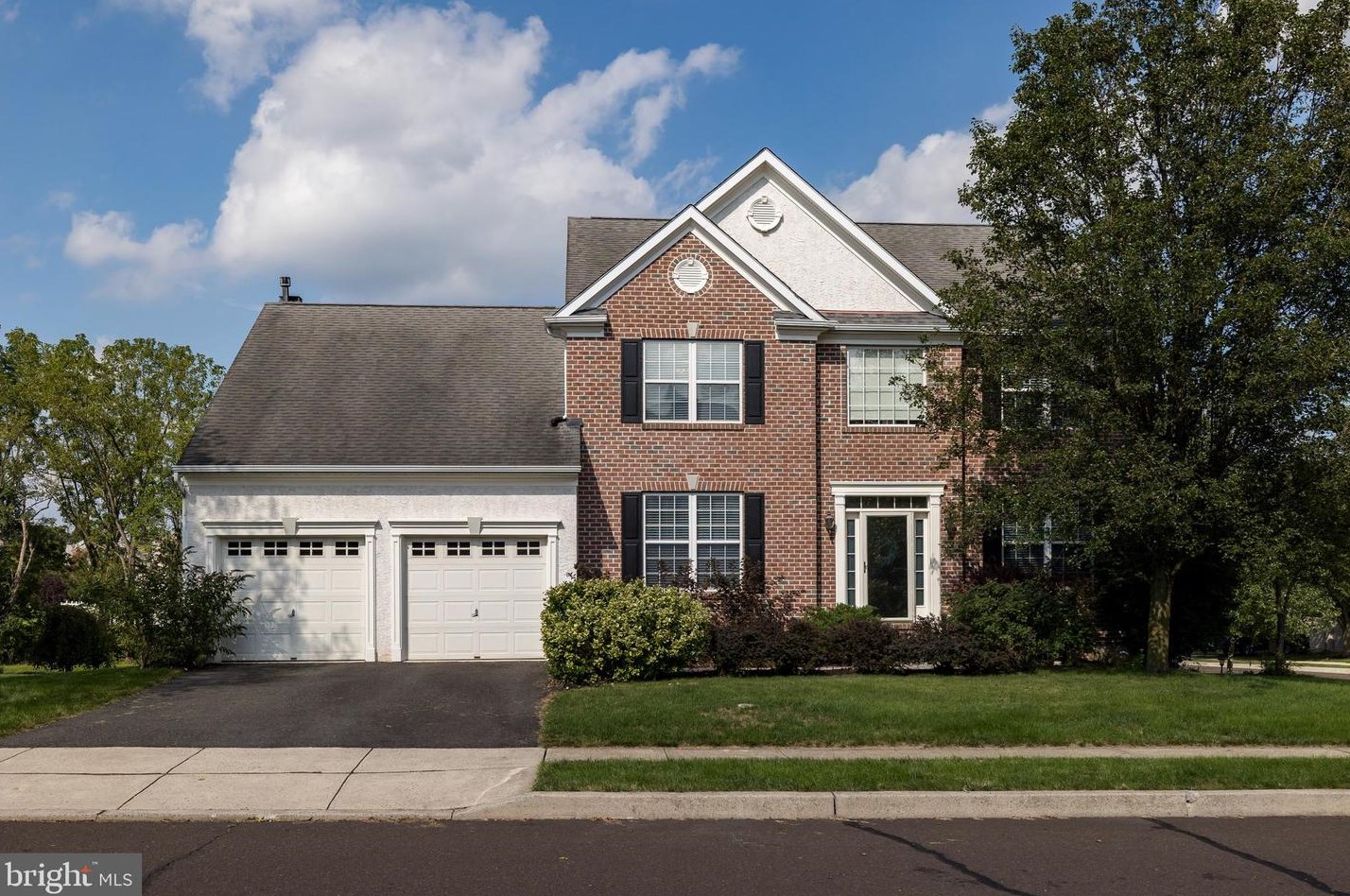 301 Doe Run Rd, Harleysville, PA 19438-2431