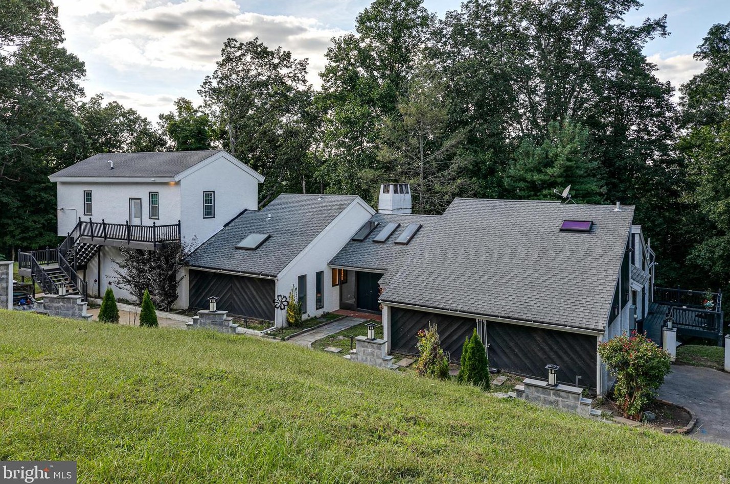 1220 Valley Rd, Ithan, PA 19085