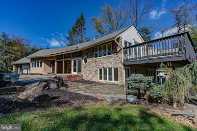 1734 N Whitehall Road - Photo 1