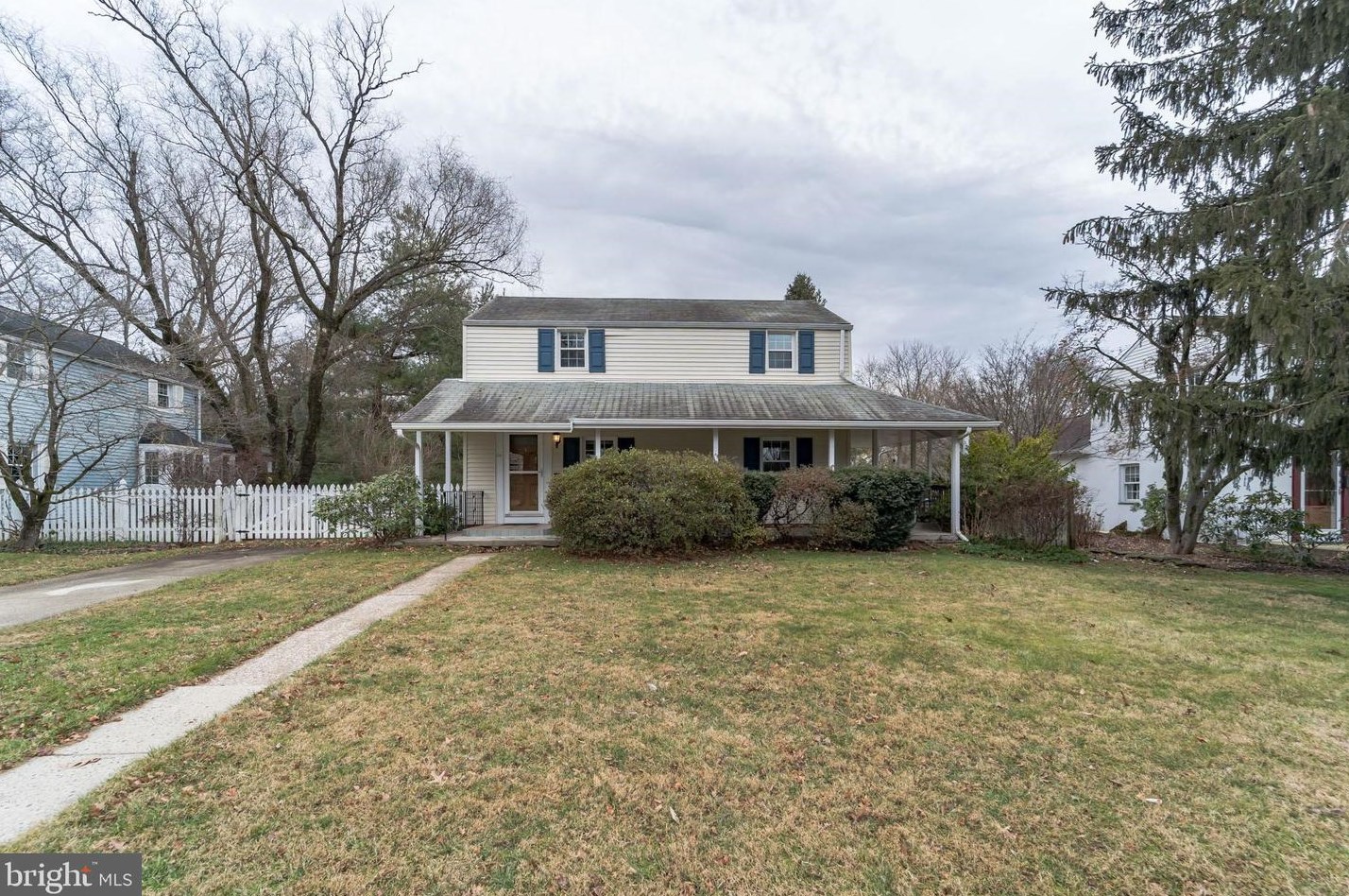 214 Lyster Rd, Oreland, PA 19075-1914