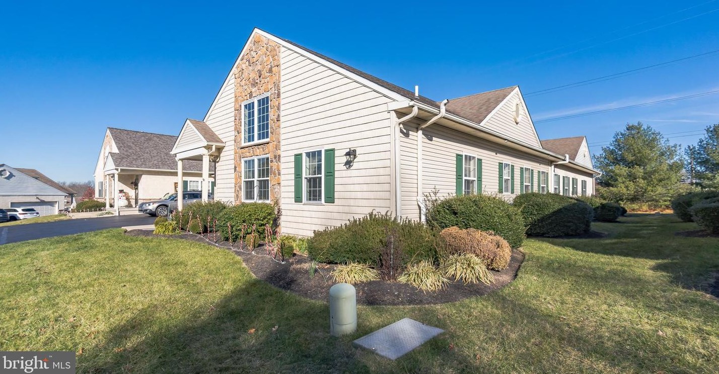 112 Arbour Ct, North Wales, PA 19454-4146