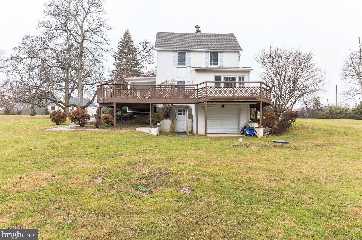 545 Lower State Rd, North Wales PA 19454-1318 exterior