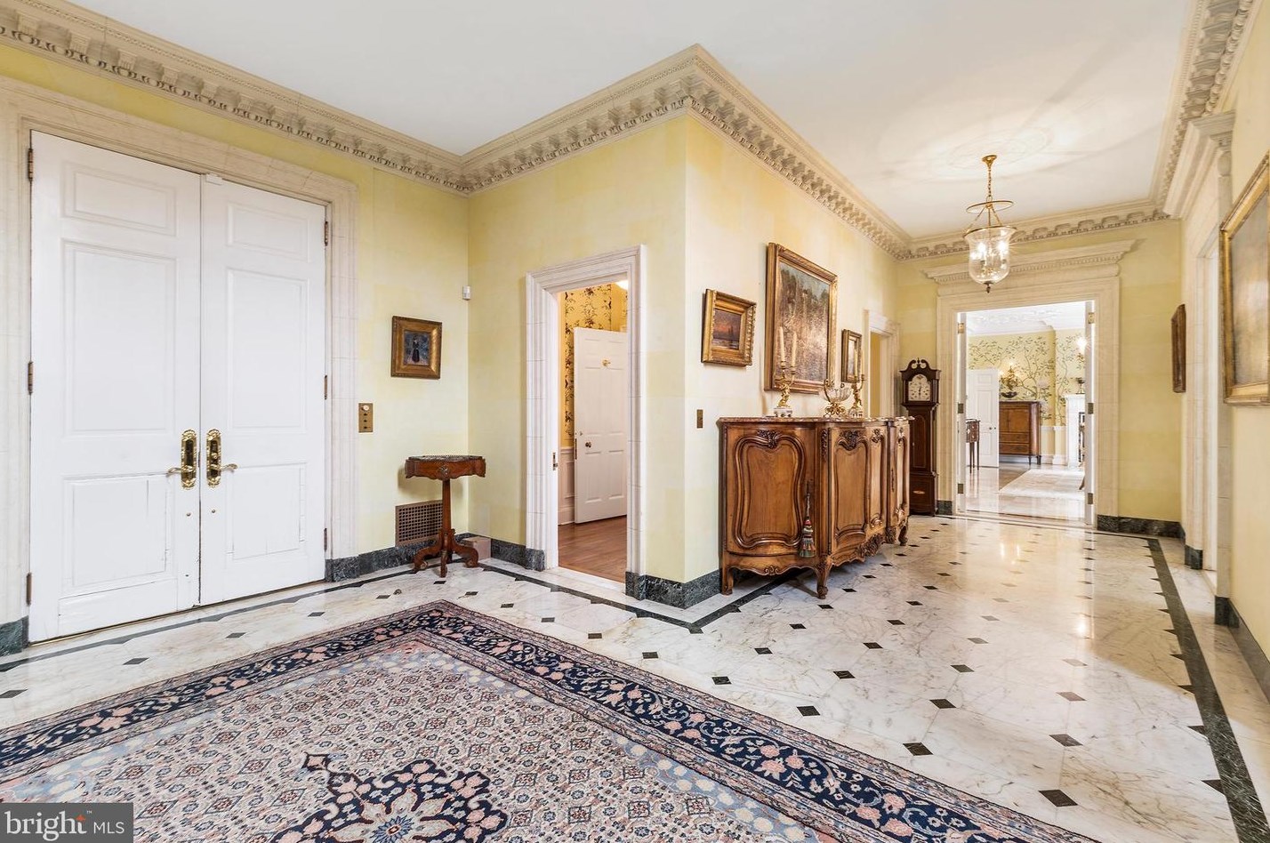 501 Mulberry Ln, Haverford, PA 19041-1913