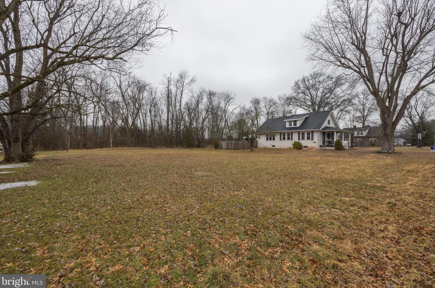 618 Oak St, Lansdale, PA 19446