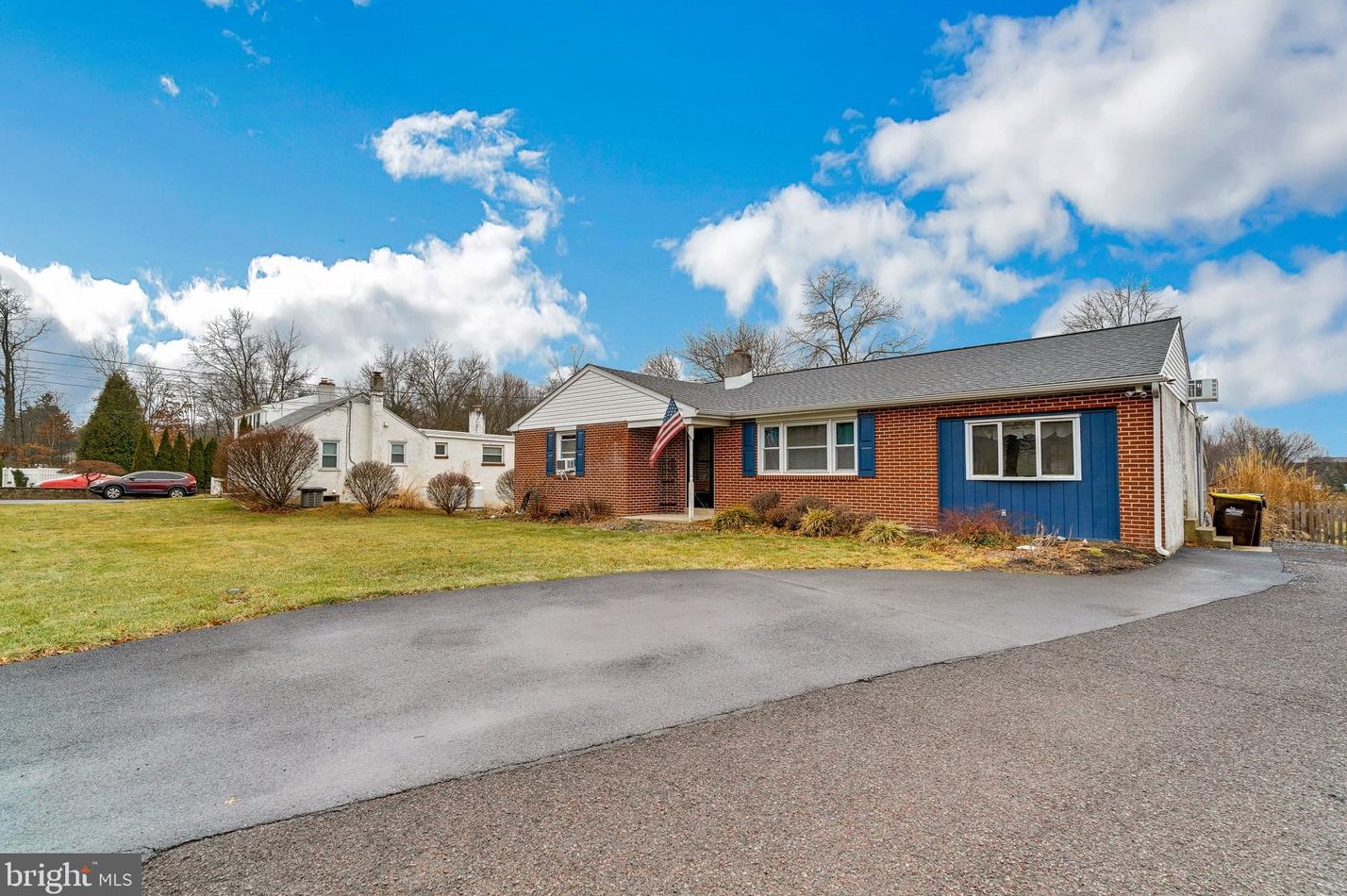1150 N Line St, Lansdale, PA 19446