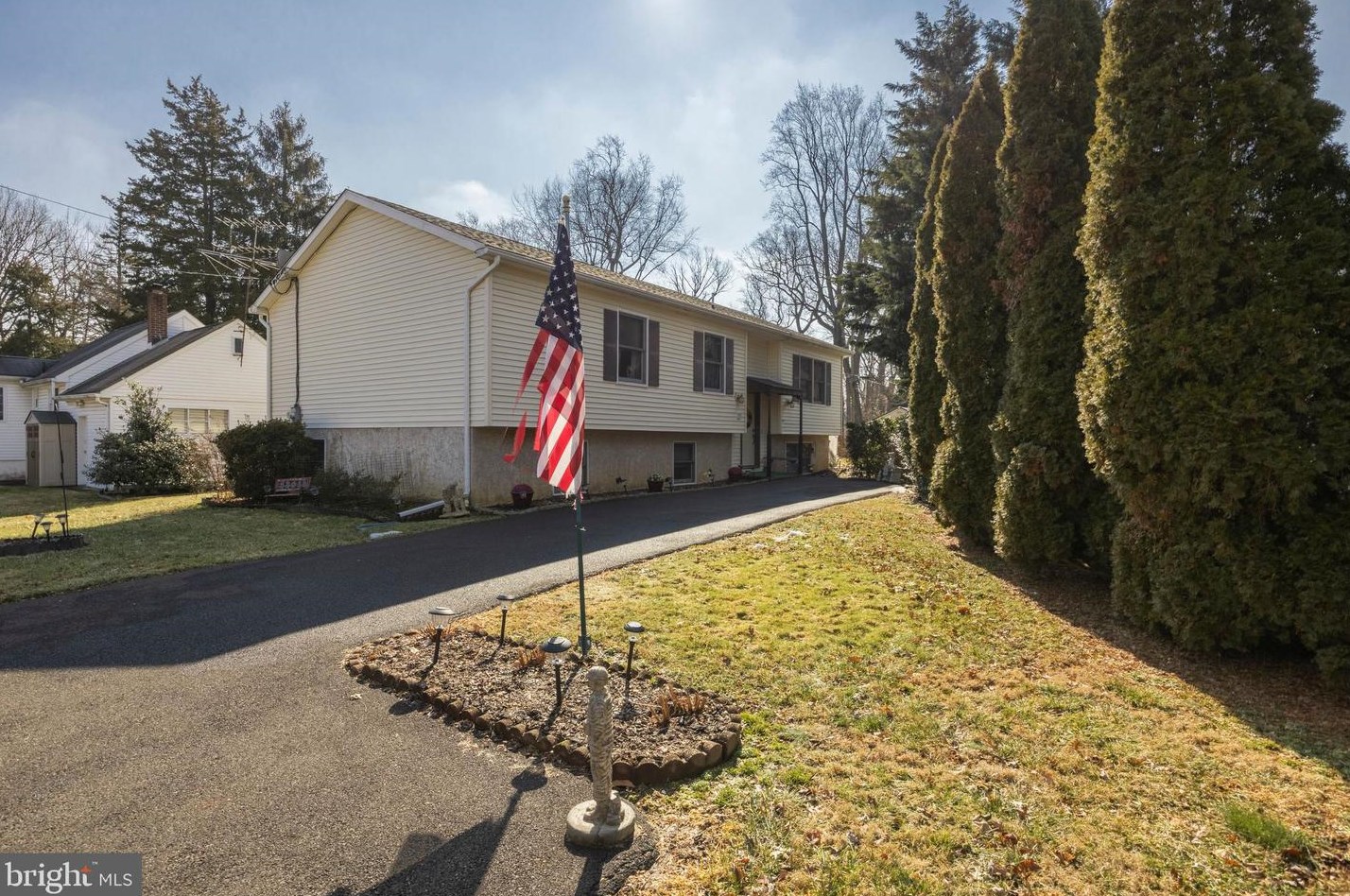 212 Margaretta Ave, Huntingdon Valley, PA 19006