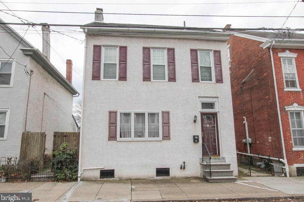36 Chestnut St, Pottstown, PA 19464-5406