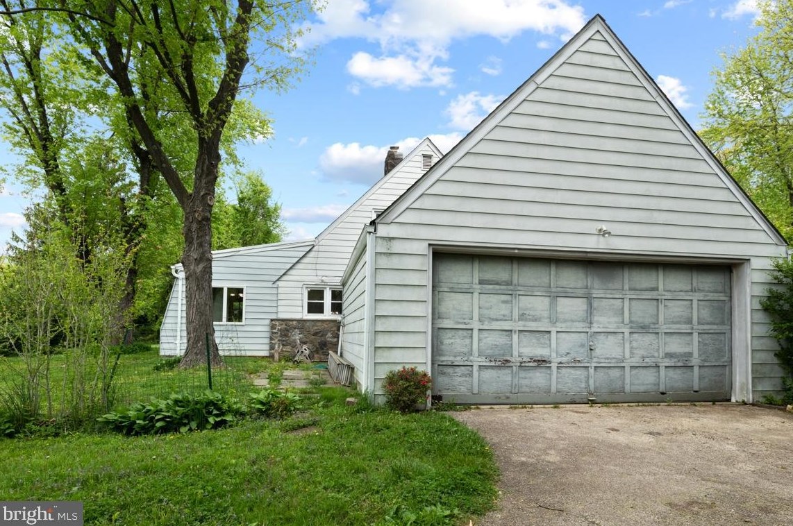 515 Station Ave, Ardsley PA  19038-1418 exterior