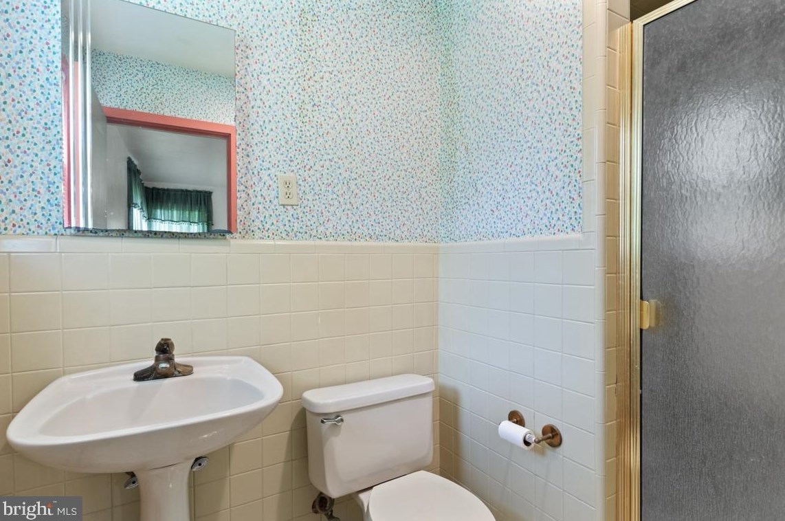 515 Station Ave, Ardsley PA  19038-1418 exterior