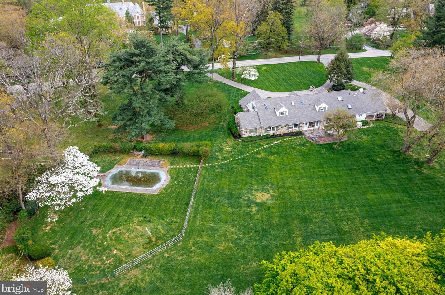 828 Merion Square Rd, Gladwyne, PA 19035